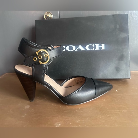 NWT Box Coach black leather “Wren” pump. gold buckle. architectural heel size 8B - Picture 6 of 11